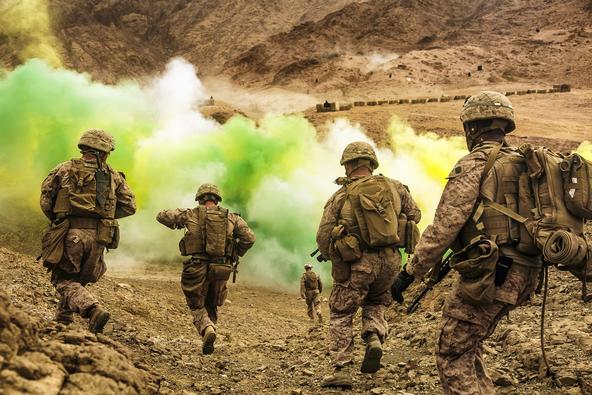 U.S.%20Marines%20run%20to%20firing%20positions%20during%20live-fire%20training%20in%20Jordan....JPG