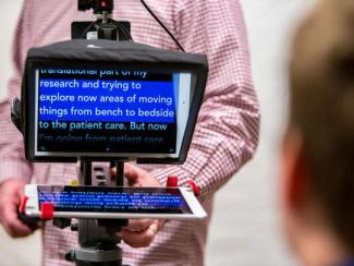 teleprompter example